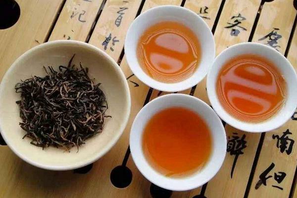如何鉴别滇红茶的好与坏(对比)