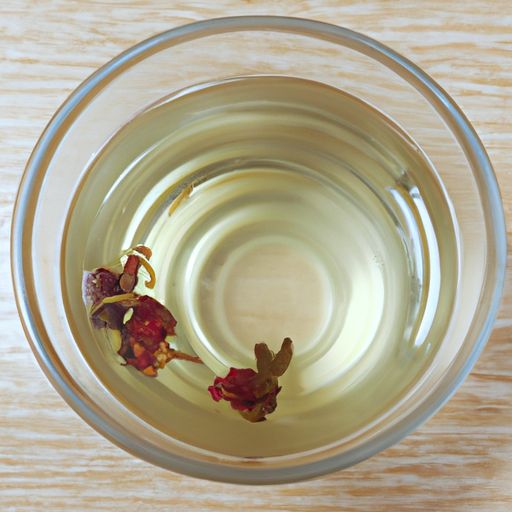 红茶绿茶哪个好？详细比较红茶和绿茶的营养价值、功效和口感